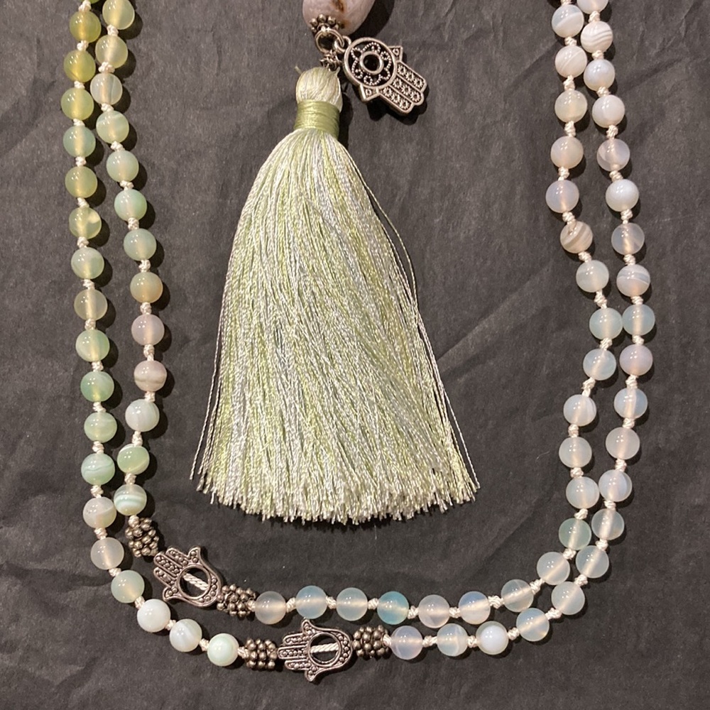 Hand knotted mala - Picture 3 of 3